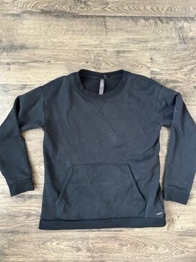 Mondetta Black Crew Pullover with Branded front pocket size M